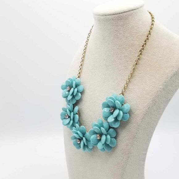 J Crew Turquoise Resin Flower Necklace with Crystal Centers - Picture 4 of 9
